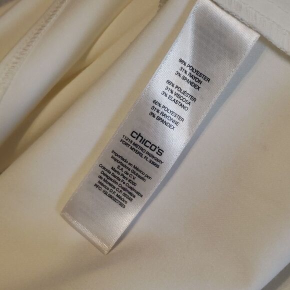 NWT Chico's Blazer   - Picture 8 of 8